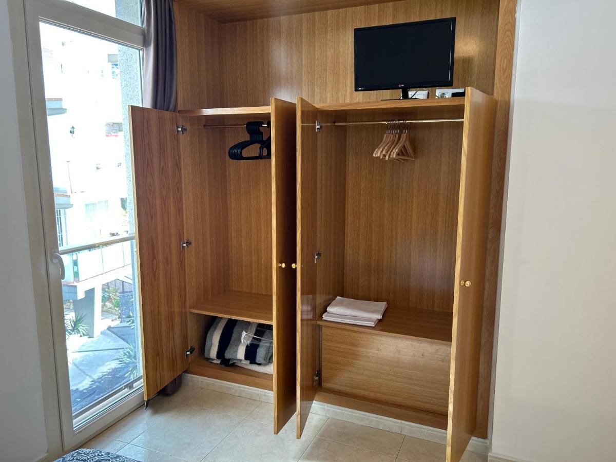Apartaments Superiors Mtb Only Couples Lloret de Mar Eksteriør billede
