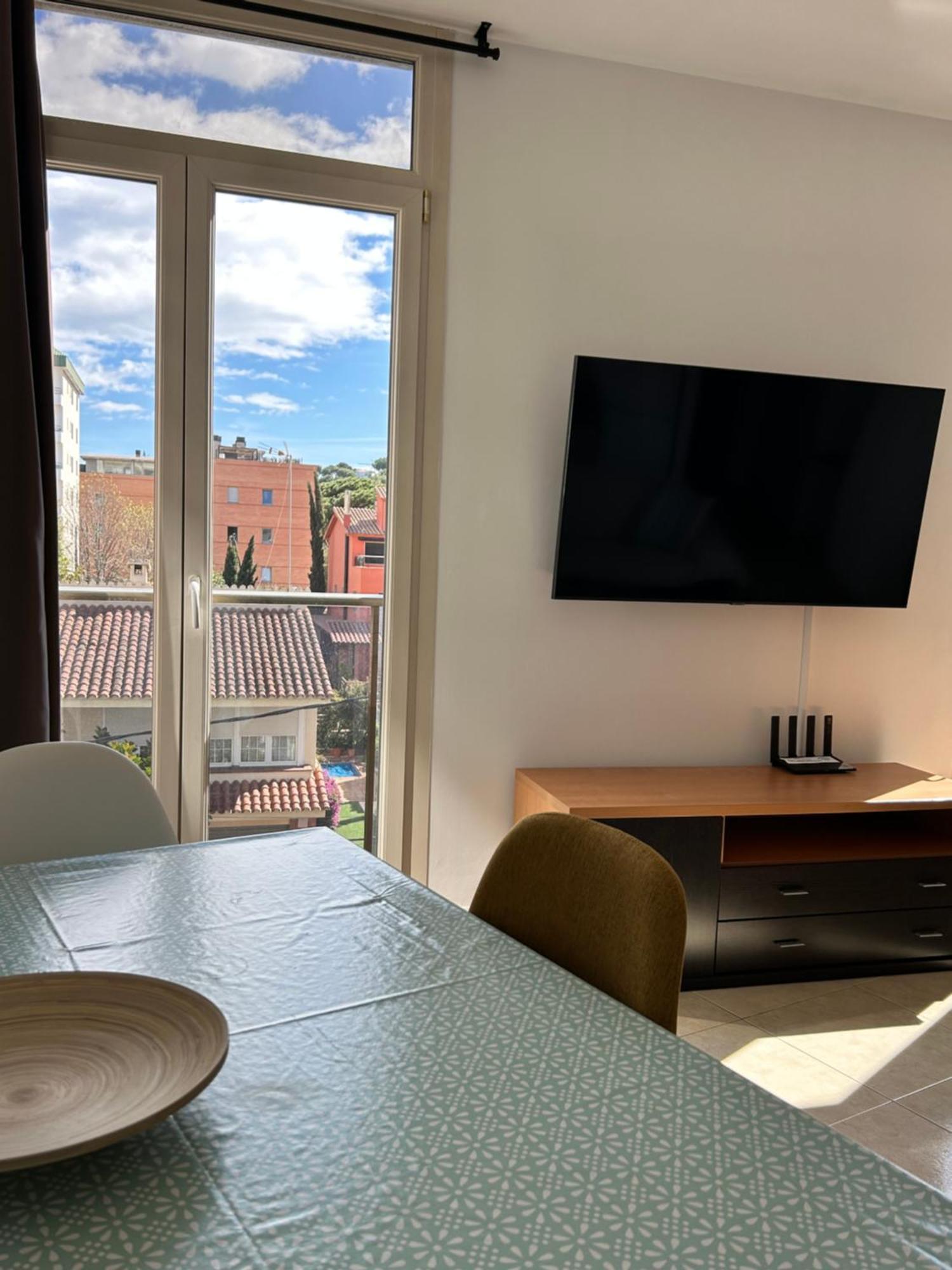 Apartaments Superiors Mtb Only Couples Lloret de Mar Eksteriør billede